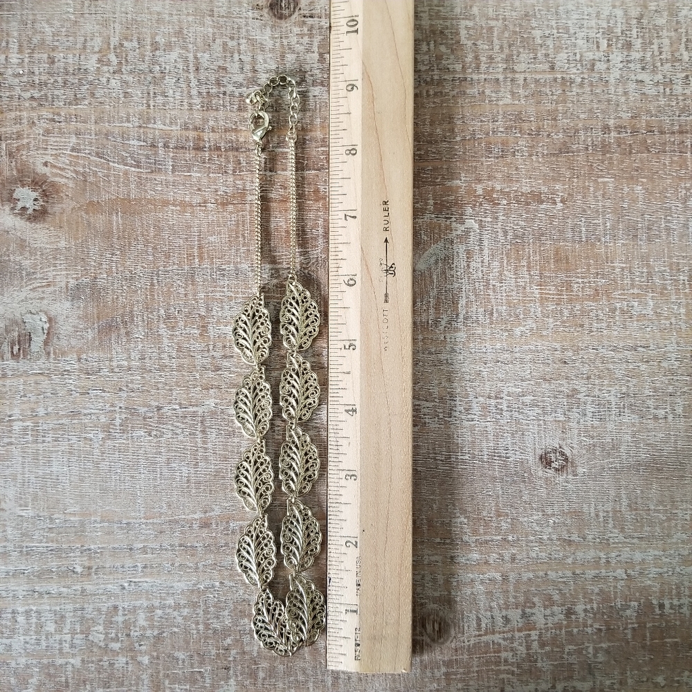 Greek Laurel Gold Necklace - Picture 3 of 3